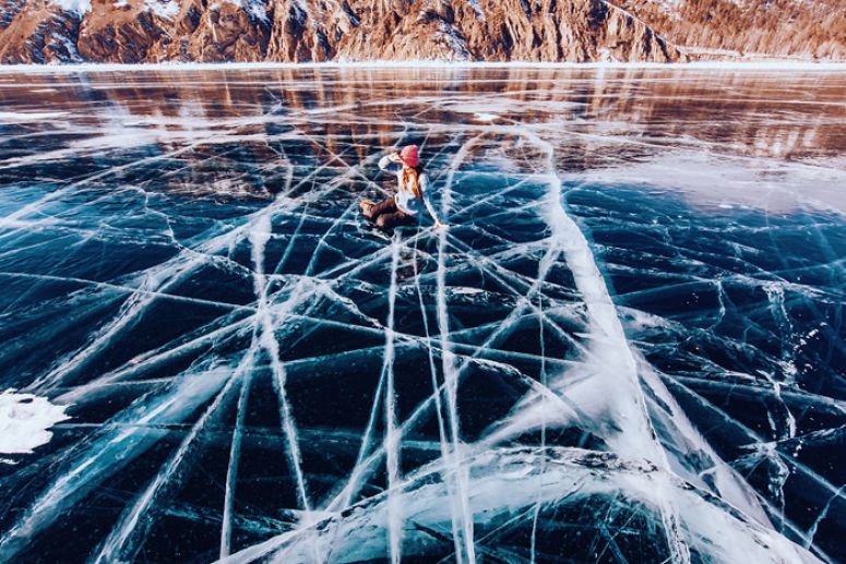 Photographer Catches The Pristine Beauty Of Frozen Siberian Lake Baikal In These Pictures!