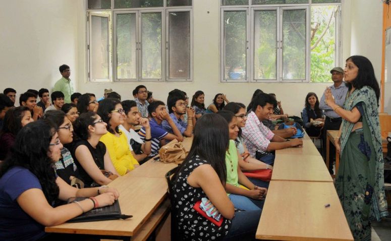Delhi University Programs TO EMPLOY Over 370 Everlasting Teachers To Load All Vacancies