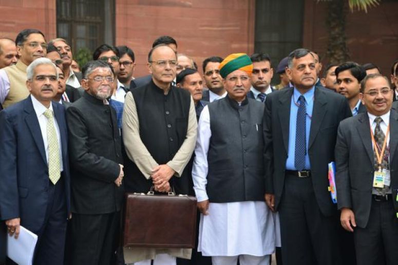 Budget 2017 Says Politics Get-togethers Can't Take Cash Donations Above Rs 2,000 Now
