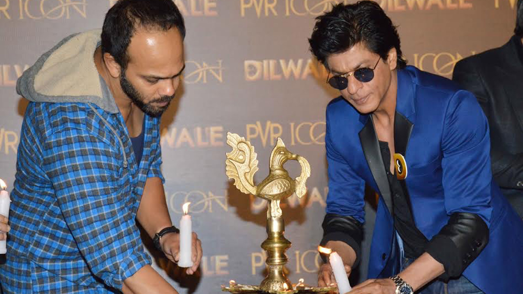 Shah Rukh Khan Pays Tribute to 26/11 Attack Victims