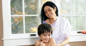 8 Things Our Moms Do Which Go Unnoticed Every Day
