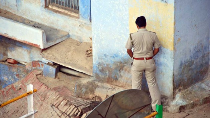 Look Where You Pee. 109 People Jailed In Agra For Urinating In Public.