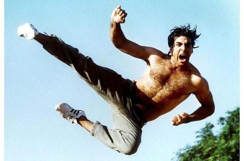 Akshay Kumar Jumps Through A Ring Of Fire But The Stunt Goes Dangerously Wrong