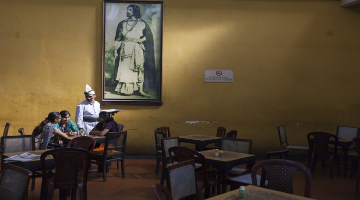A Photographer Composes An Ode To The Indian Coffee House That Is Drenched In Nostalgia