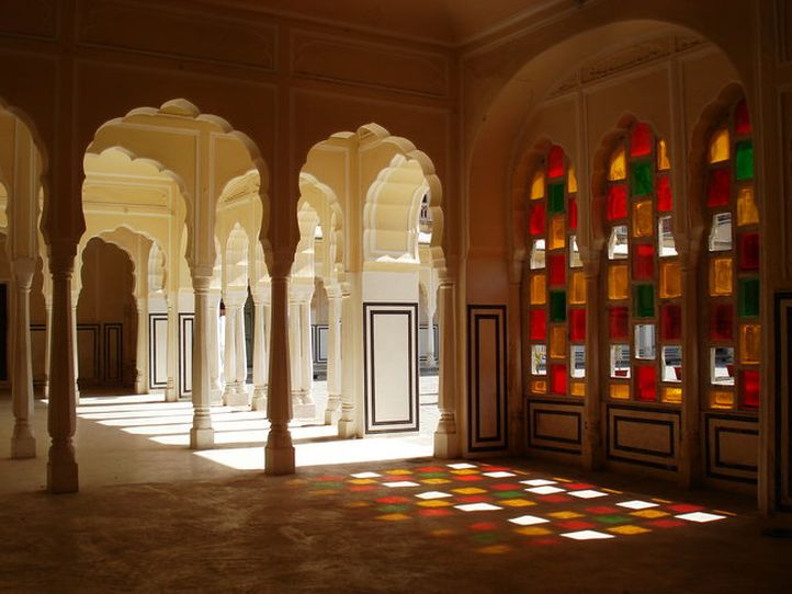 This Palace In Jaipur Is The Worldâ€™s Tallest Structure Without A Foundation