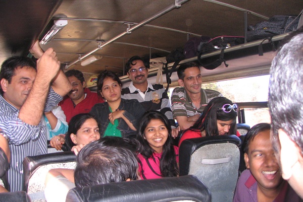 9 Things Indian Families Do On Road-Trips