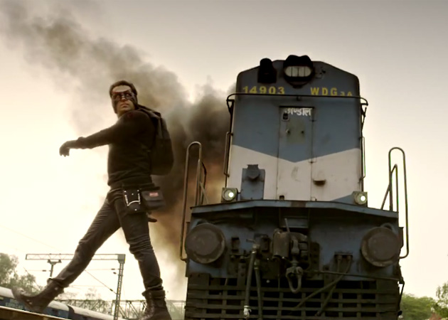  Did This Guy Really Perform Salman Khanâ€™s Train Stunt From Kick? Decide For Yourself!