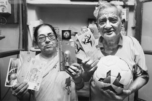 This Elderly Bengali Couple Have Been Attending FIFA World Cups Since 1982. This Is Their Story
