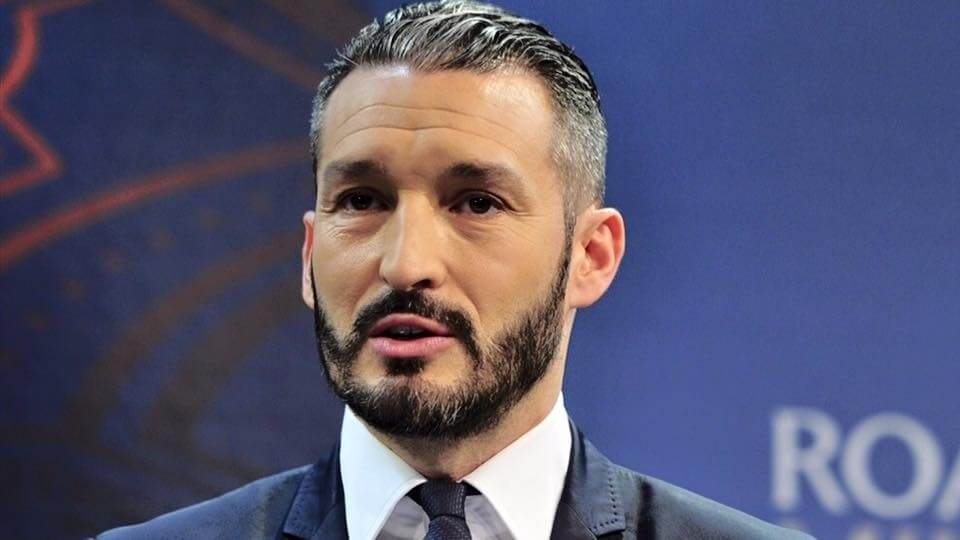Italian World Cup Winner And Legendary Right Back Zambrotta Signs As Delhi Dynamos Manager