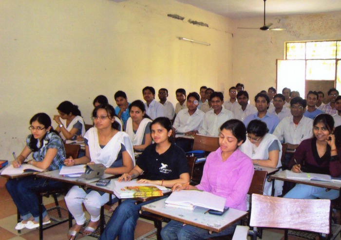 India Forget Students These UP College Professors Do not Have A Clue About Their Subjects