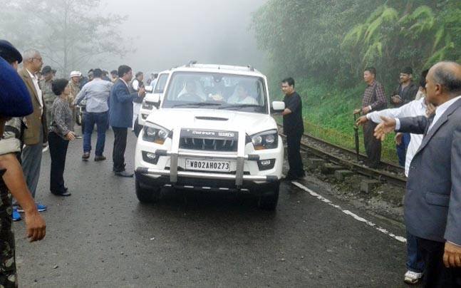 5 Injured After President Convoy Carrying Mamata Bannerjee Skids Off Road