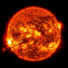 NASA Takes 300 Pictures Of The Sun Every Hour For 7 Hours Releases Them In A Spectacular GIF