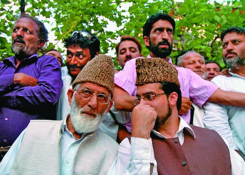 Geelani and Mirwaiz Detained For Taking Out Protest March Despite Curfew In Kashmir