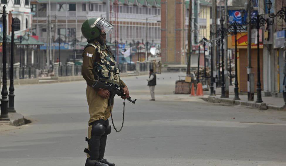 Curfew Reimposed In Parts Of Kashmir Even As Ban On Mobile Networks Partially Lifted