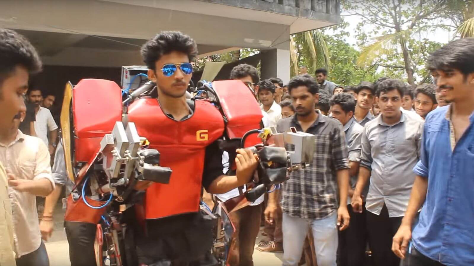 This Indian Engineering Student’s Functional Iron Man Suit Is A Desi Technological Marvel