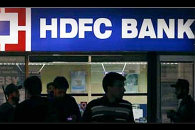 Soon You May Find A Robot Welcoming and Assisting You At HDFC Bank