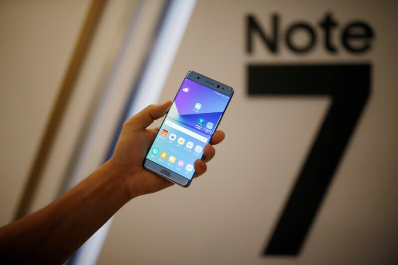 Samsung Plans To Recall Galaxy Note 7 Phones Due To Its Batteries Catching Fire