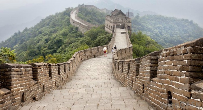 Restoration Of Chinas Great Wall Shows The Landmark Covered In Cement And People Are Not Happy