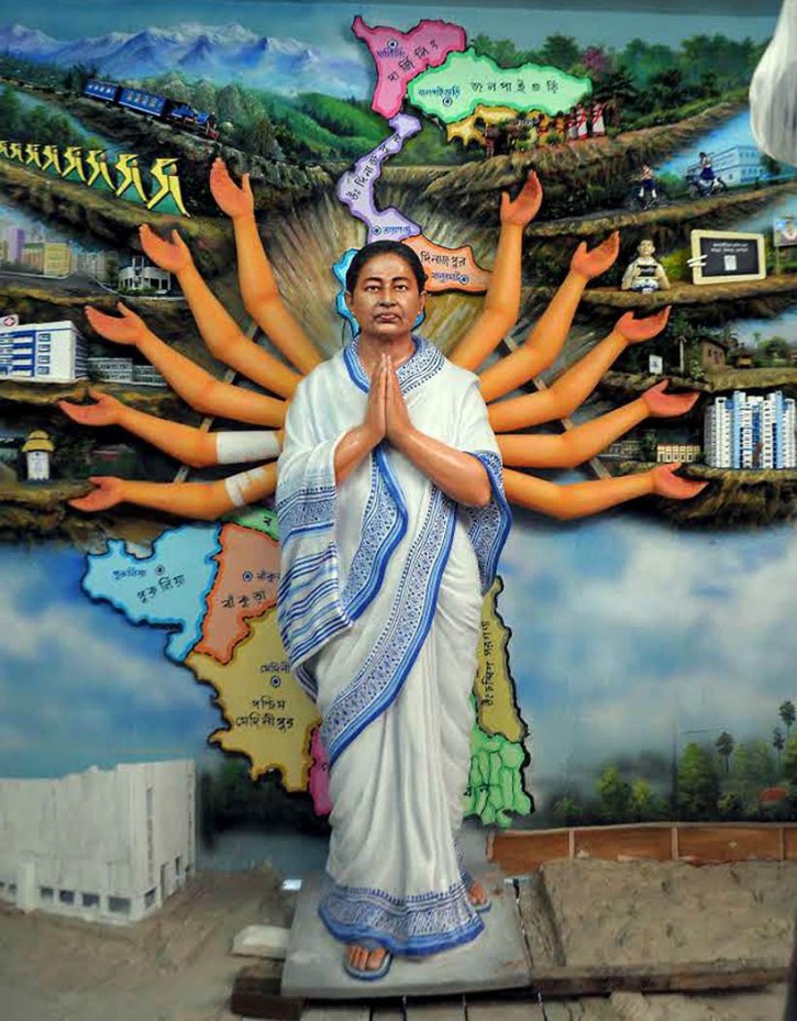 Pandal In Bengal Replaces Maa Durga With Mamata Didis Idol This Year, And People Arent Happy