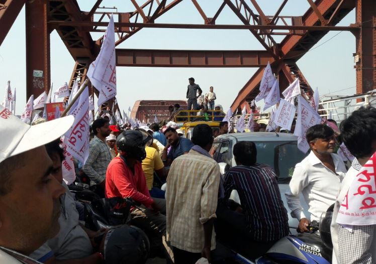 19 Killed and Several Injured In Stampede During Baba Gurudevs Sabha In Varanasi