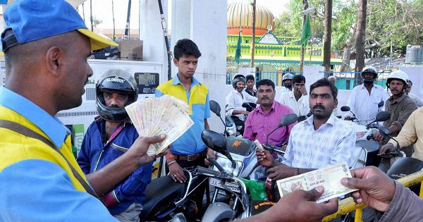 Now You Can Get Up To Rs 2000 From Selected Petrol Pumps Across India