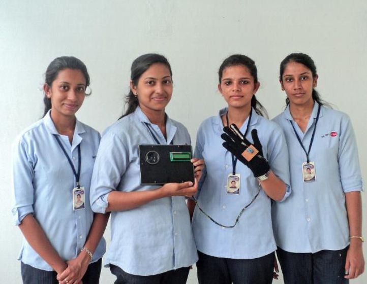 These Girls Invented A Device To Convert Sign Language To Voice And Text