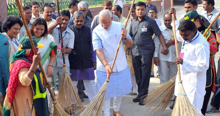 New Law To Strengthen Swachh Bharat Abhiyan, Violators To Be Punished On Spot