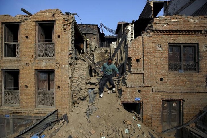 Nepal To Train 50,000 Workers For Reconstructing The Quake Devastated Country