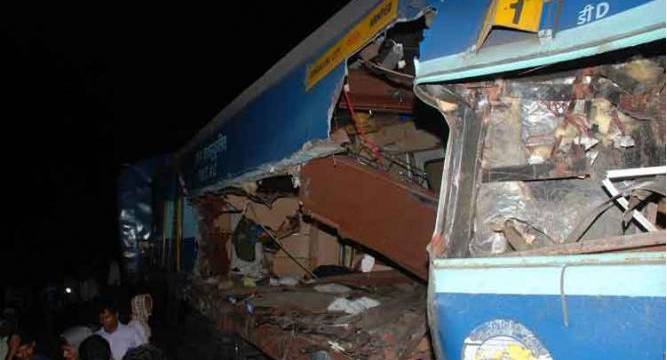 Bangalore-Nanded Express Collides With Lorry. Congress MLA Among 5 Dead