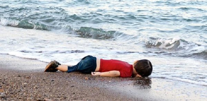 Pictures Of Drowned Syrian Boy On Social Media Trigger Global Heartbreak