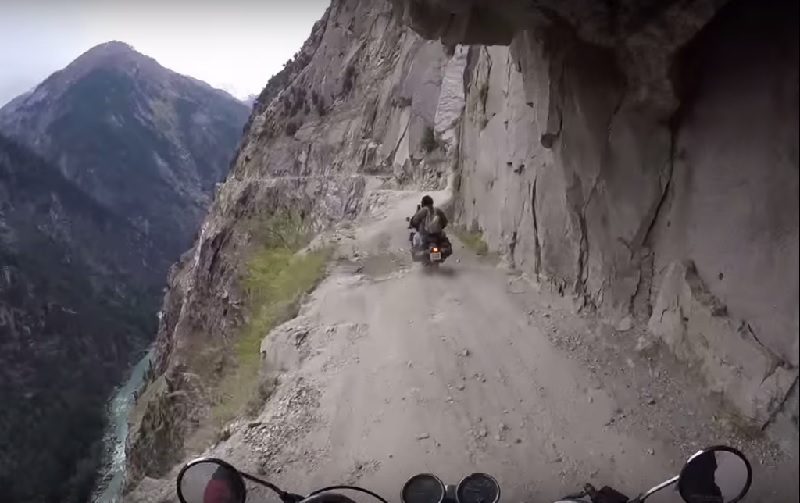 This Is What Riding On One Of The Worldâ€™s Most Dangerous Roads Looks Like & Itâ€™s In India