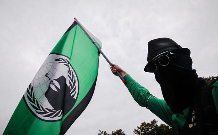 Anonymous Publishes Three Guides To Teach You â€˜How To Hackâ€™ And Fight Islamic State
