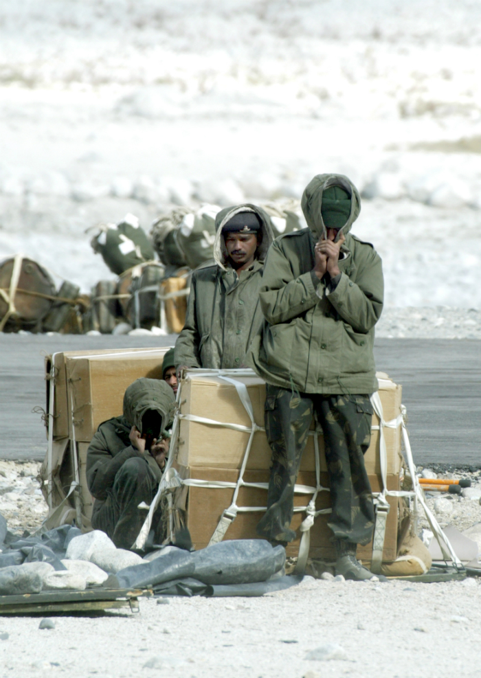 Indian Army Soldiers In Siachen To Don New Improved Made In India Clothing Soon