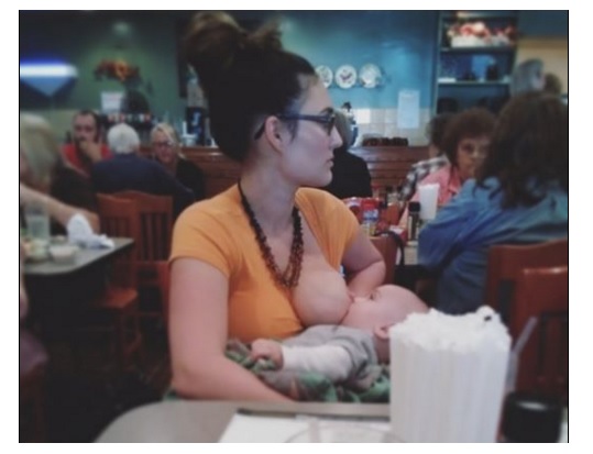 Why this photo of a woman breastfeeding at a restaurant has gone viral