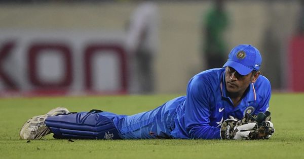 Dhoniâ€™s Lawyers Ready To File Rs 100 Crore Defamation Case Against â€˜Sunstarâ€™ For Match-Fixing Allegation