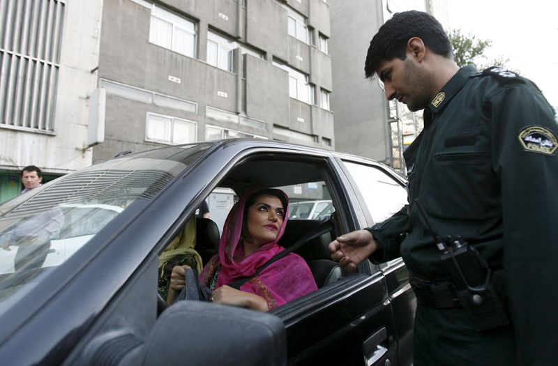 Iranians Are Using This Mobile App To Dodge Moral Policing