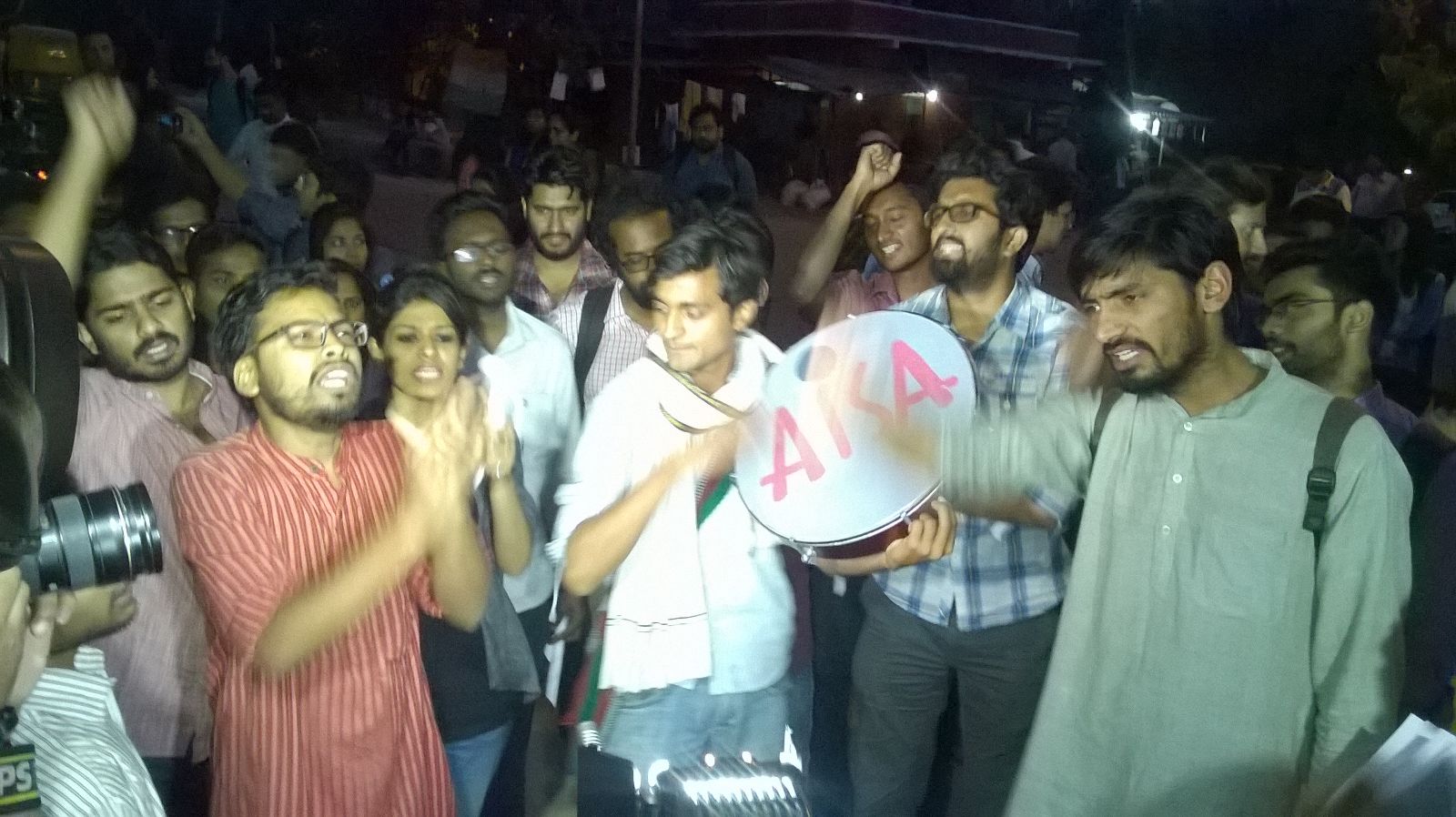 Joined By ABVP Leader, JNUâ€™s Students Burn Copy Of Manusmriti On Womenâ€™s Day