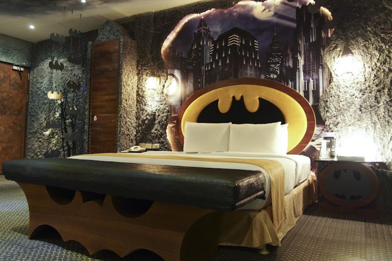A Batman Hotel Suite In Taiwan & Itâ€™s Just As Awesome As The Movie