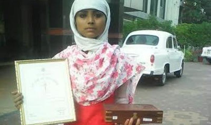 Teen Girl From Agra Gets Bravery Award For Rescuing Her Schoolmate From Kidnappers