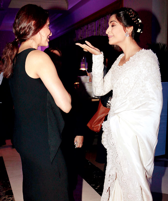 Whoever Says Actresses Canâ€™t Get Along Should Read This Lovely Sonam-Anushka Twitter Conversation