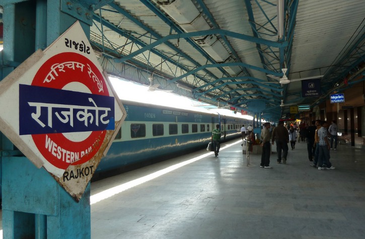 Surat And Rajkot Are The Cleanest Railway Stations In India, Nizamuddin, Pune The Dirtiest