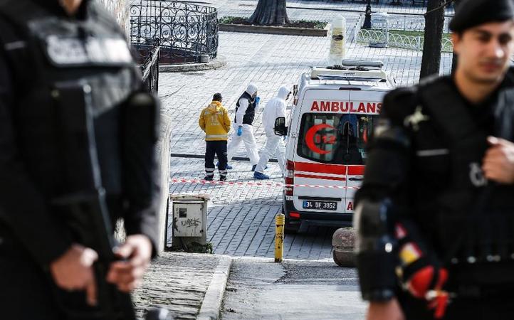 4 Killed, 20 Wounded After Suicide Attack Strikes Istanbul
