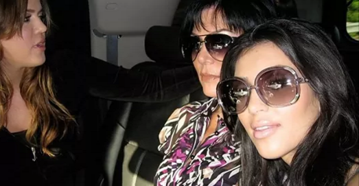 These Are The Selfies Kim Kardashian Was Taking When She Drove Khloe To Jail