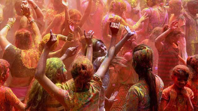  In Uttar Pradesh As At Least 30 Killed During Celebrations Holi Fun Turns Deadly