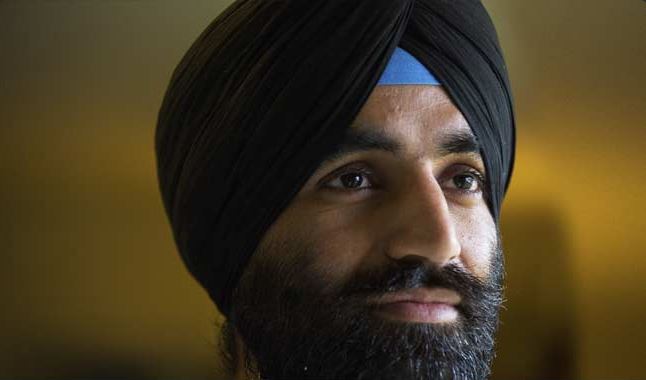 Capt Simratpal Singh Becomes First Ever Sikh To Serve US Army With Beard & Turban