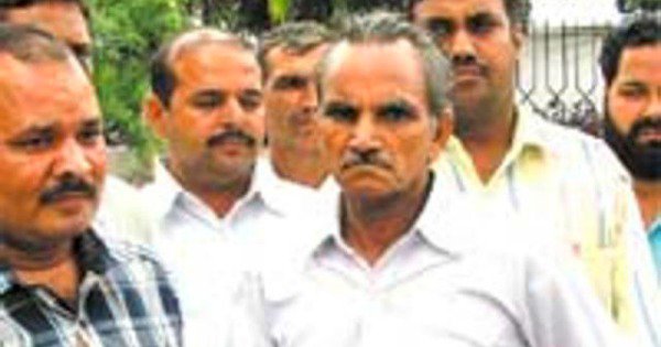 Meet Super Natwarlal The 77-Year-Old Ex-Lawyer Who Has 127 Cases Against Him