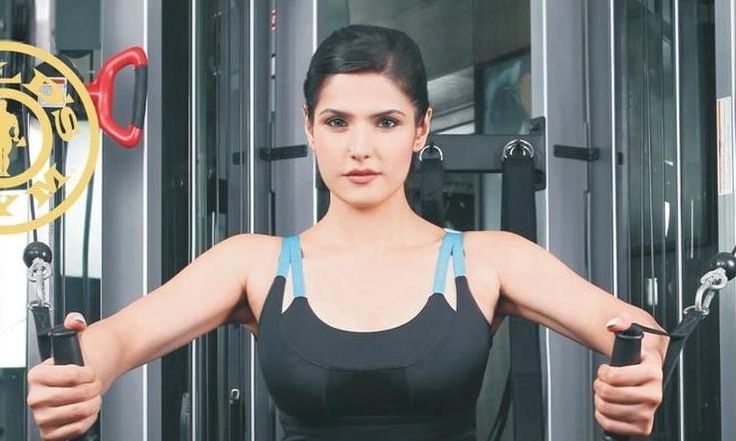 Actress Zareen Khan Shuts Up All Her Body Shamers With This Brutally Honest FB Post