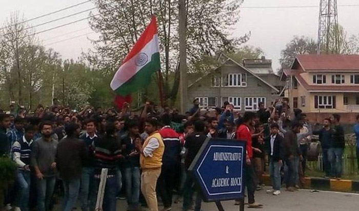 Government Steps In As NIT Srinagar Continues To Be Tense Following Clashes Between Students And Locals