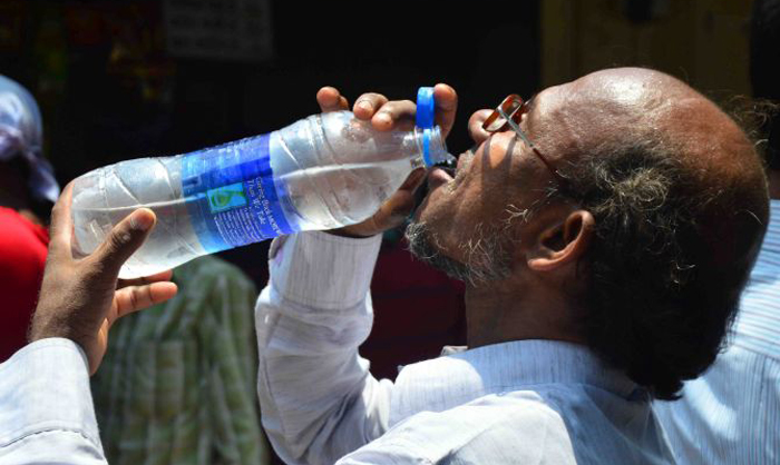 It Only April And Heatwave Has Already Hit Andhra And Telangana 111 People Killed So Far
