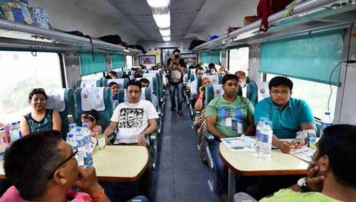 You Might Soon Be Able To Have Home Cooked Local Food On Trains Across India
